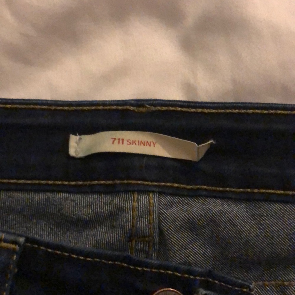 Levi’s - Picture 2 of 3